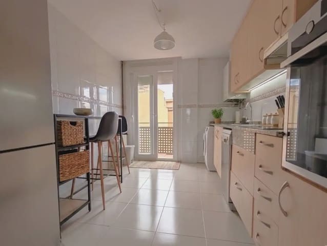 Ático de 3 habitaciones en Santa Cristina d'Aro en venta con piscina - 295.000 € (Ref: 9778999)