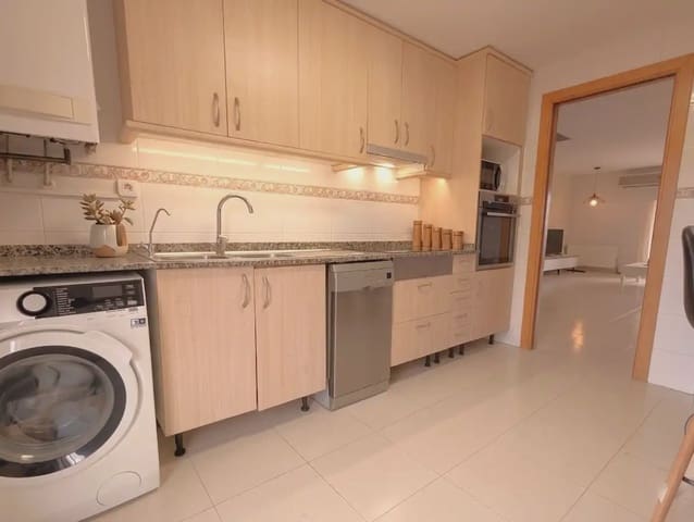 Ático de 3 habitaciones en Santa Cristina d'Aro en venta con piscina - 295.000 € (Ref: 9778999)