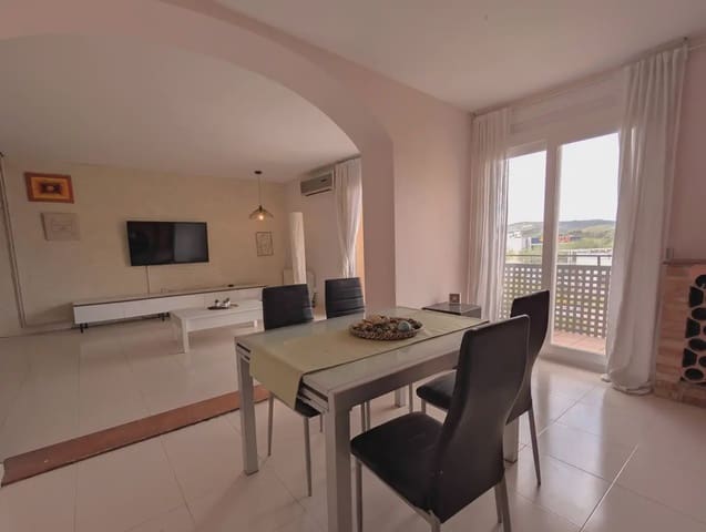 Ático de 3 habitaciones en Santa Cristina d'Aro en venta con piscina - 295.000 € (Ref: 9778999)