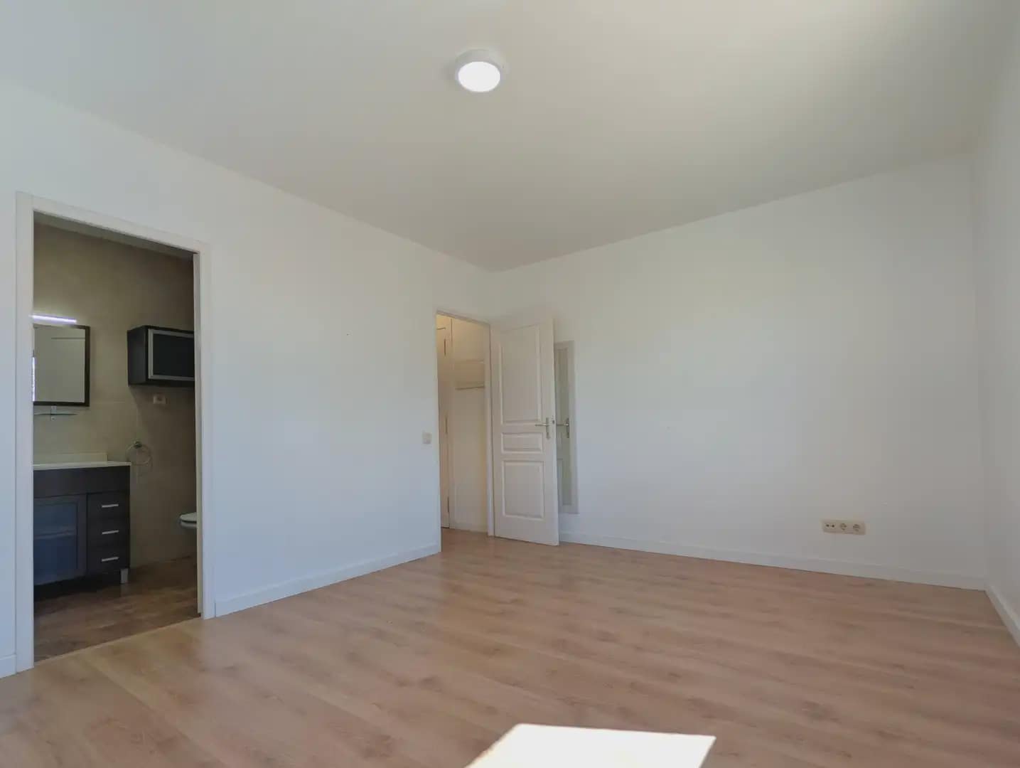 4 bedroom Semi-detached Villa for sale in Santa Cristina d'Aro with garage - € 469,000 (Ref: 9783476)