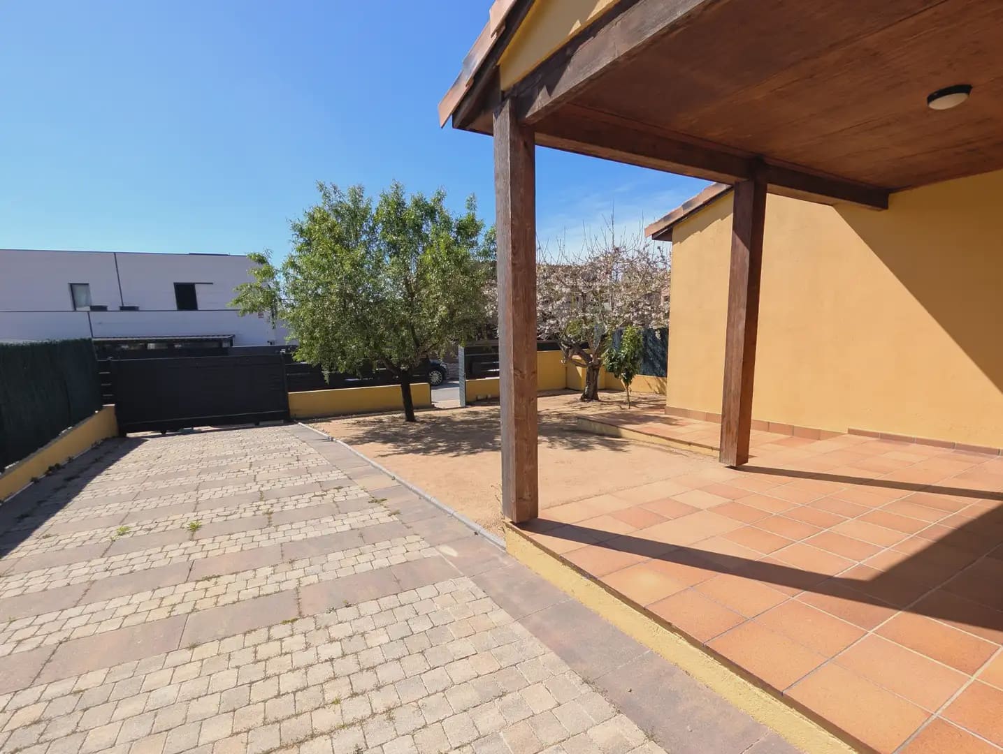 4 bedroom Semi-detached Villa for sale in Santa Cristina d'Aro with garage - € 469,000 (Ref: 9783476)