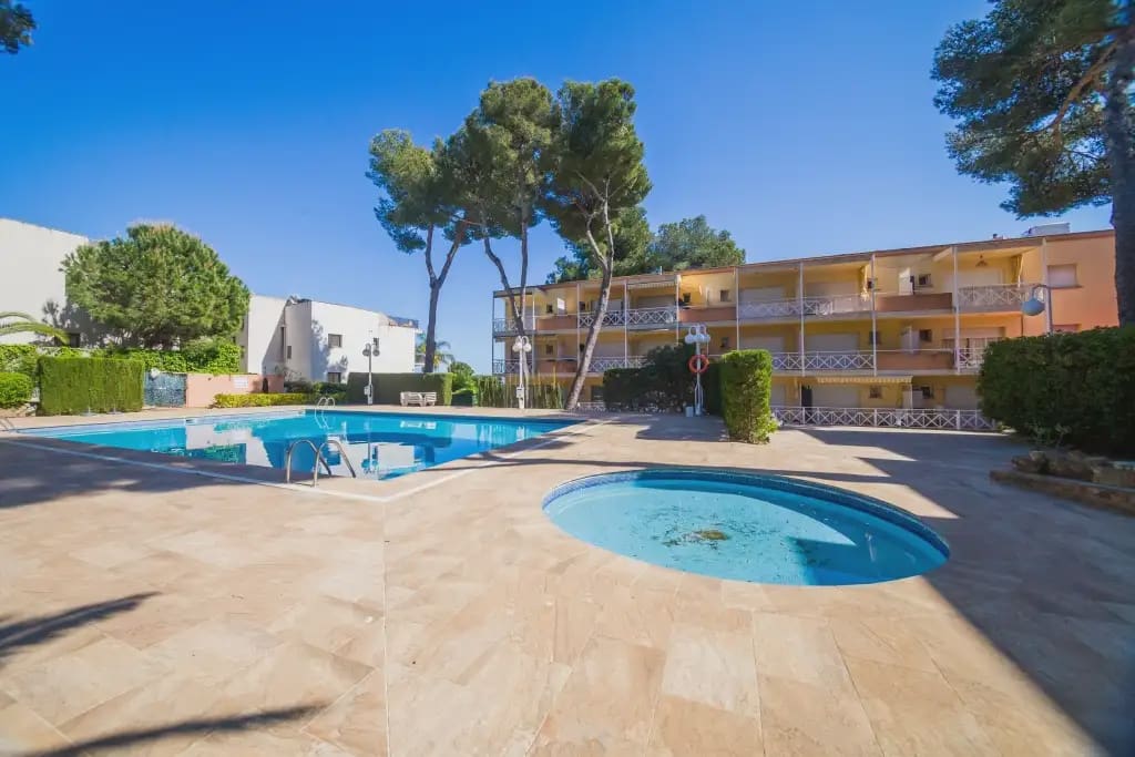 1 chambre Appartement de Plage à vendre à Castell d'Aro avec piscine - 185 000 € (Ref: 9784438)