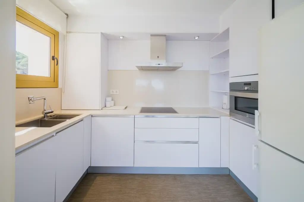 1 sypialnia Apartament przy plaży na sprzedaż w S'Agaro z basenem garażem - 335 000 € (Ref: 9794923)