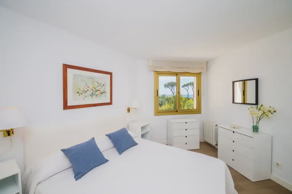 1 sypialnia Apartament przy plaży na sprzedaż w S'Agaro z basenem garażem - 335 000 € (Ref: 9794923)