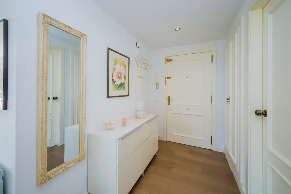 1 sypialnia Apartament przy plaży na sprzedaż w S'Agaro z basenem garażem - 335 000 € (Ref: 9794923)