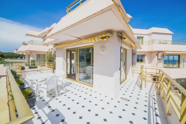 1 sypialnia Apartament przy plaży na sprzedaż w S'Agaro, Castell-Platja d'Aro z basenem garażem - 335 000 € (Ref: 9794923)