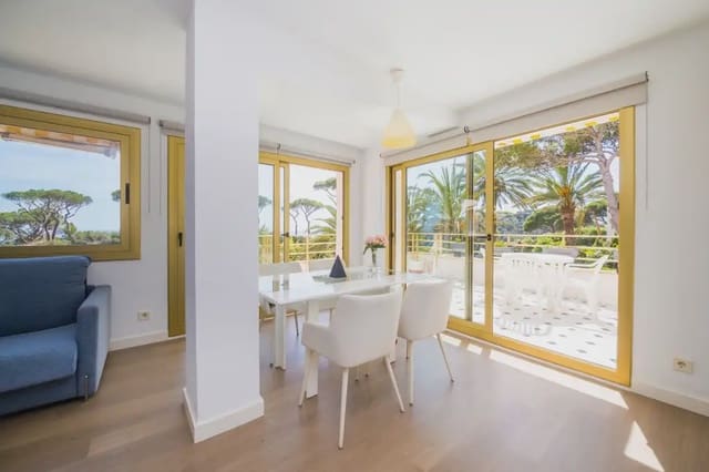 1 sypialnia Apartament przy plaży na sprzedaż w S'Agaro, Castell-Platja d'Aro z basenem garażem - 335 000 € (Ref: 9794923)