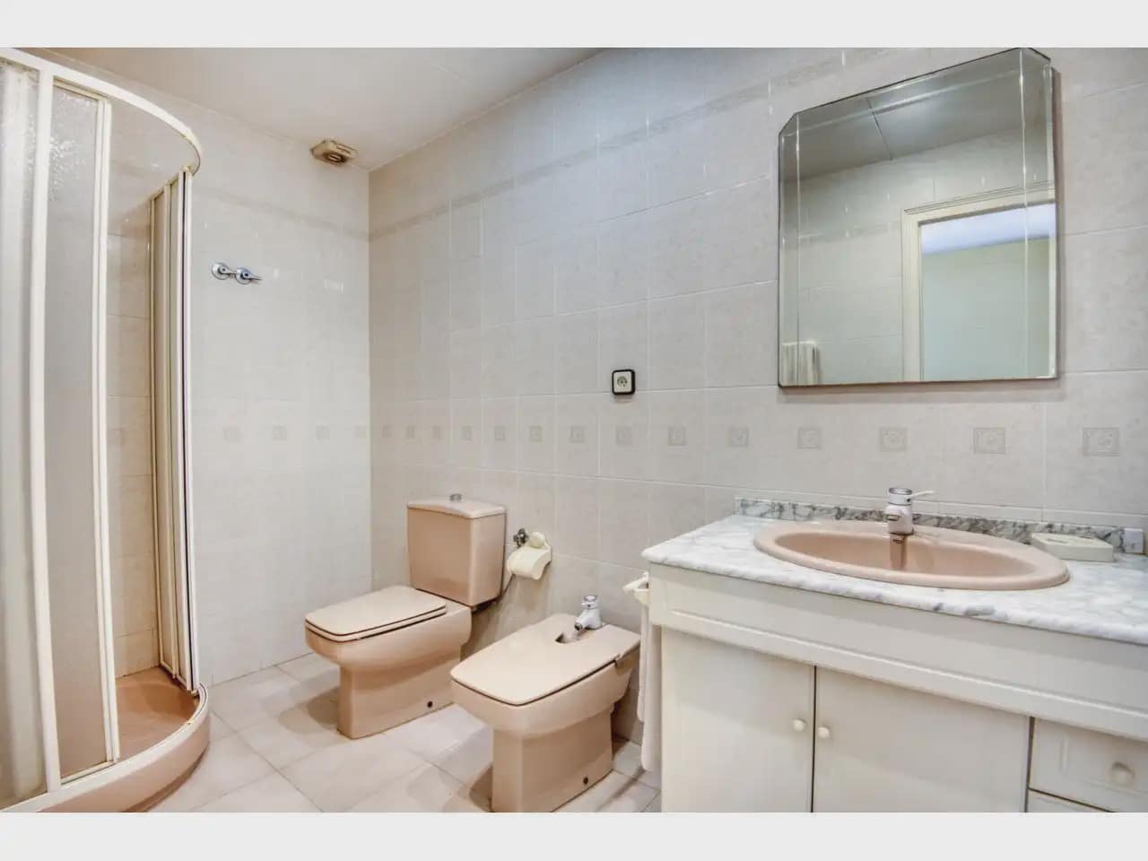 4 chambre Villa/Maison à vendre à S'Agaro avec piscine garage - 850 000 € (Ref: 9795603)