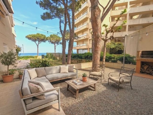 3 soveværelse Strandlejlighed til salg i Platja d'Aro, Castell-Platja d'Aro med garage - € 700.000 (Ref: 9814410)