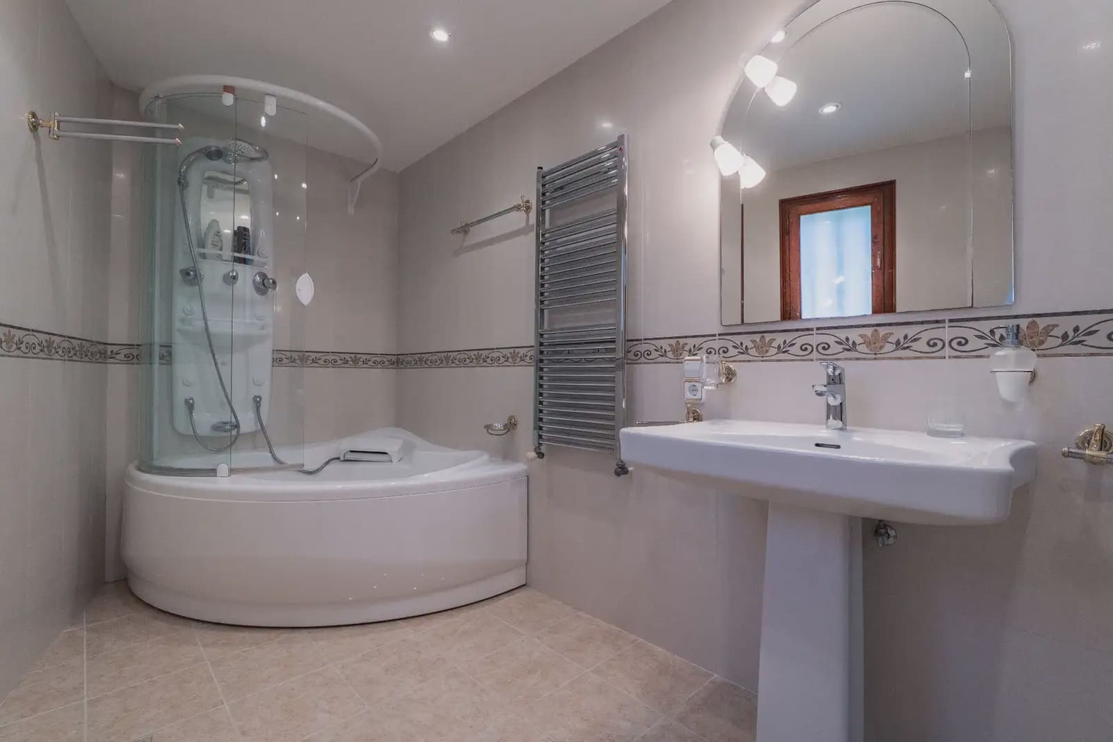 4 bedroom Villa for sale in Begur with pool garage - € 2,800,000 (Ref: 9818462)