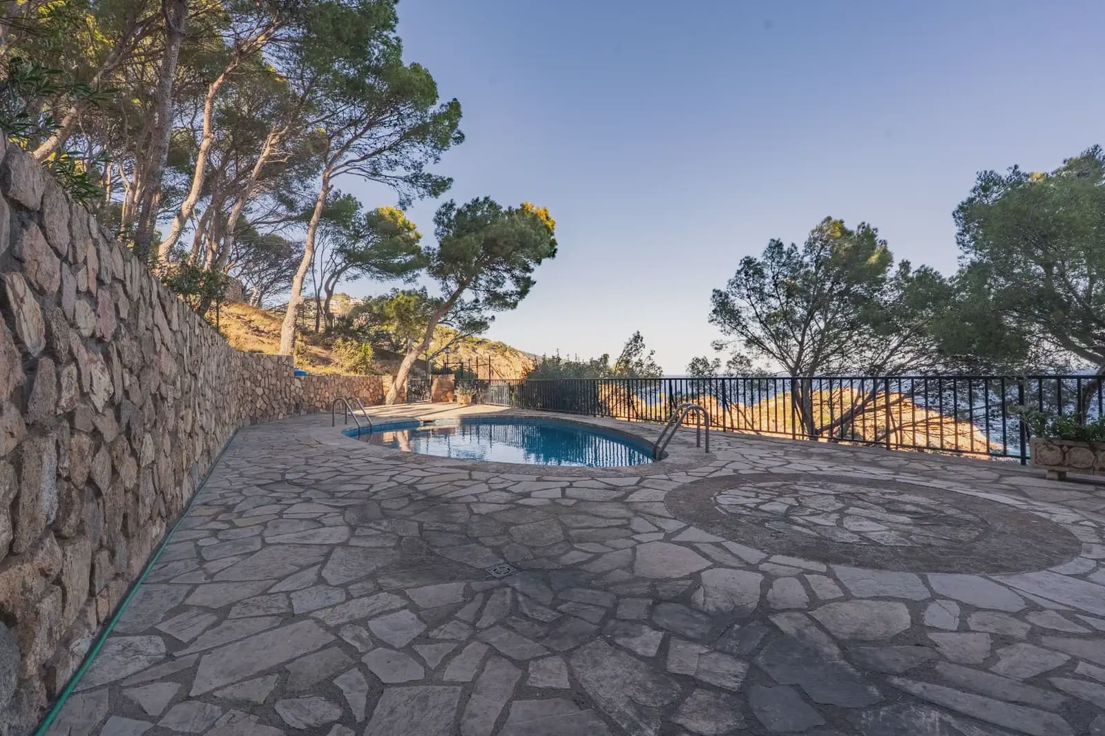 4 bedroom Villa for sale in Begur with pool garage - € 2,800,000 (Ref: 9818462)