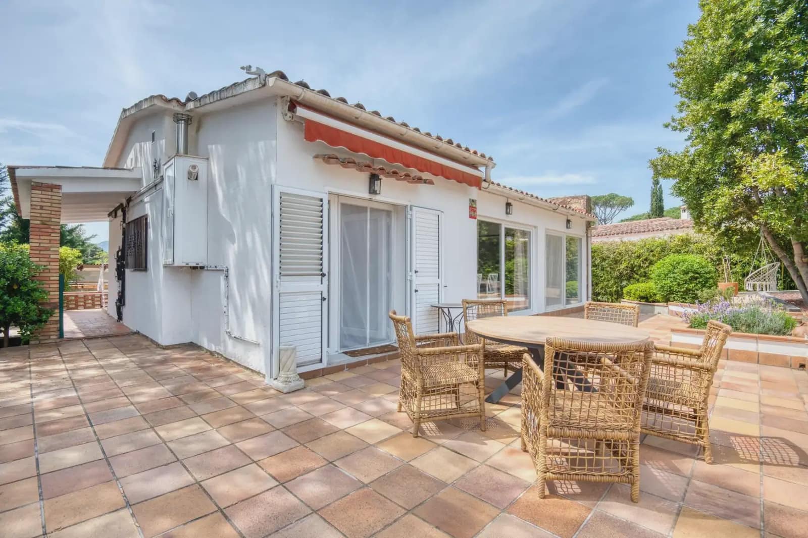 4 slaapkamer Villa te koop in Santa Cristina d'Aro met zwembad garage - € 495.000 (Ref: 9818726)