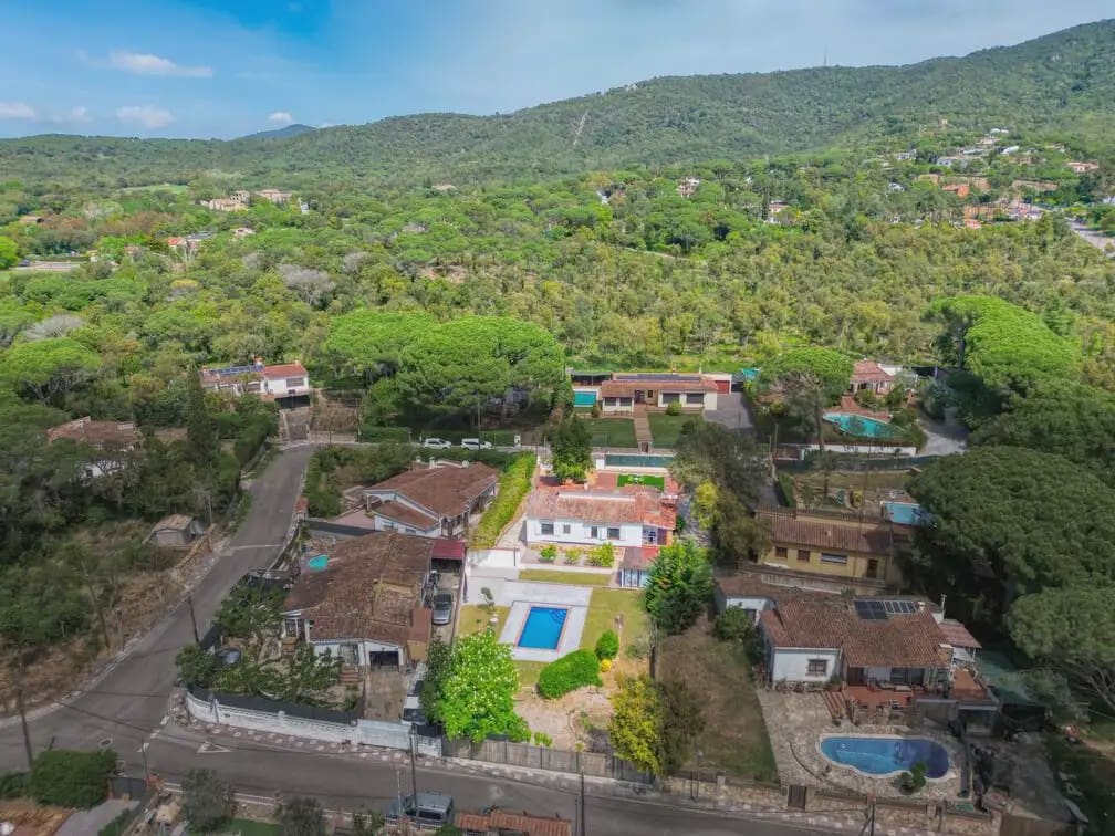 4 slaapkamer Villa te koop in Santa Cristina d'Aro met zwembad garage - € 495.000 (Ref: 9818726)