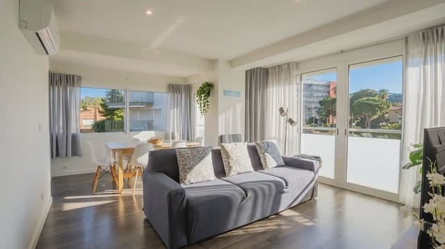 2 slaapkamer Appartement te koop in Platja d'Aro, Castell-Platja d'Aro met zwembad garage - € 315.000 (Ref: 9820803)