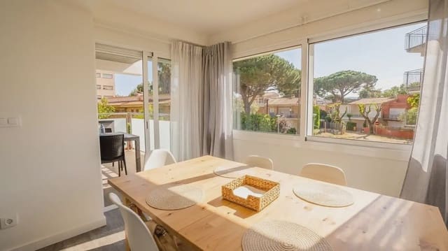 2 slaapkamer Appartement te koop in Platja d'Aro, Castell-Platja d'Aro met zwembad garage - € 315.000 (Ref: 9820803)