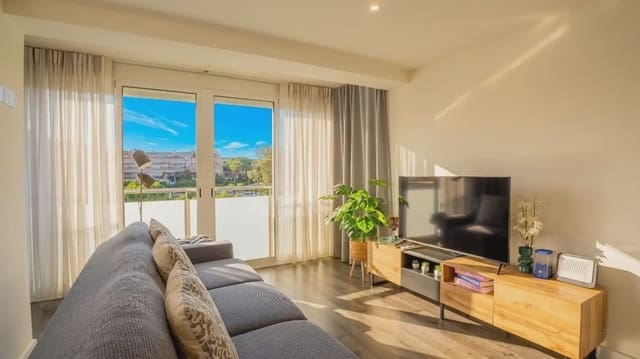 2 slaapkamer Appartement te koop in Platja d'Aro, Castell-Platja d'Aro met zwembad garage - € 315.000 (Ref: 9820803)