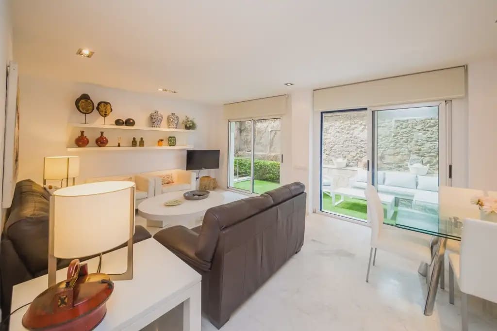 Flat for sale in Platja d'Aro with pool garage - € 665,000 (Ref: 9825811)