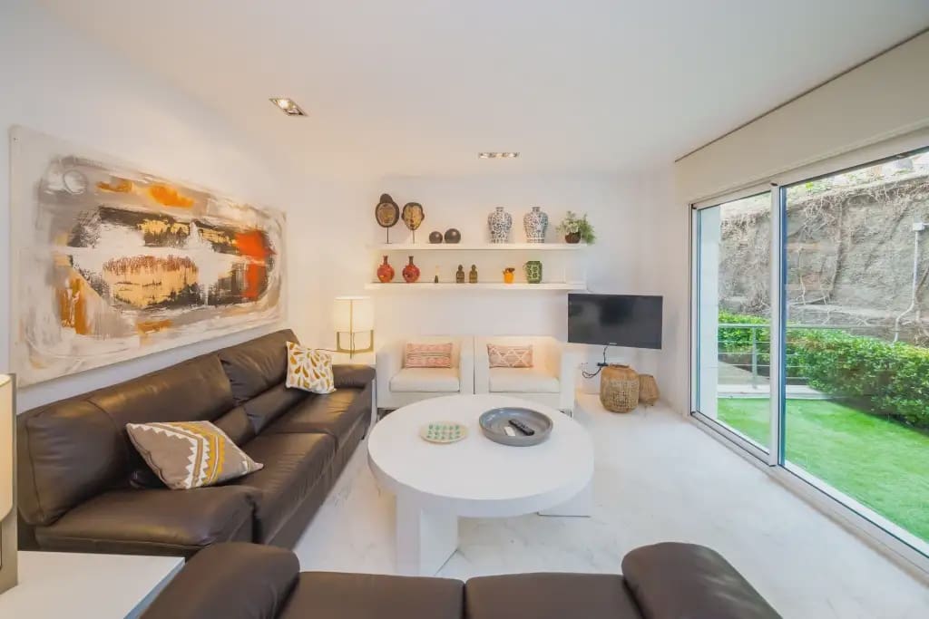 Flat for sale in Platja d'Aro with pool garage - € 665,000 (Ref: 9825811)