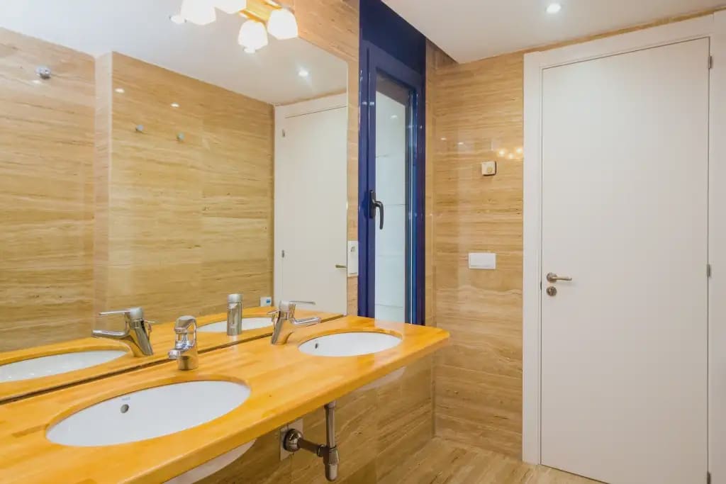 Flat for sale in Platja d'Aro with pool garage - € 665,000 (Ref: 9825811)