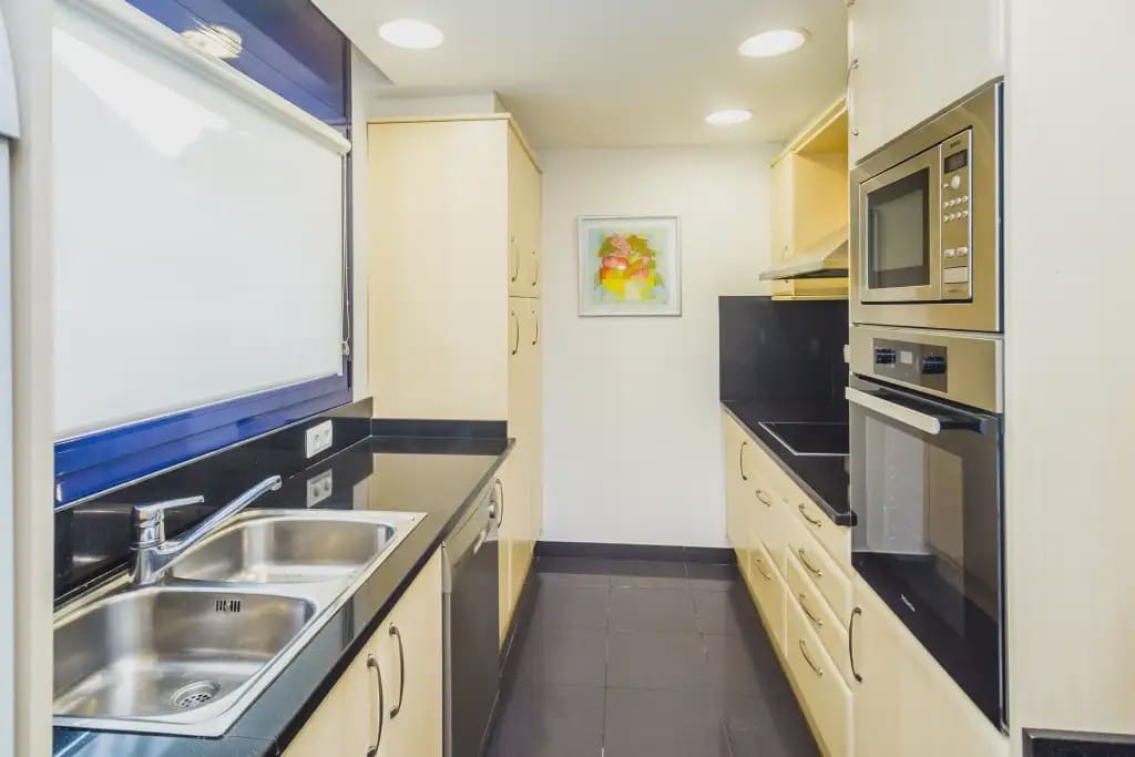 Flat for sale in Platja d'Aro with pool garage - € 665,000 (Ref: 9825811)