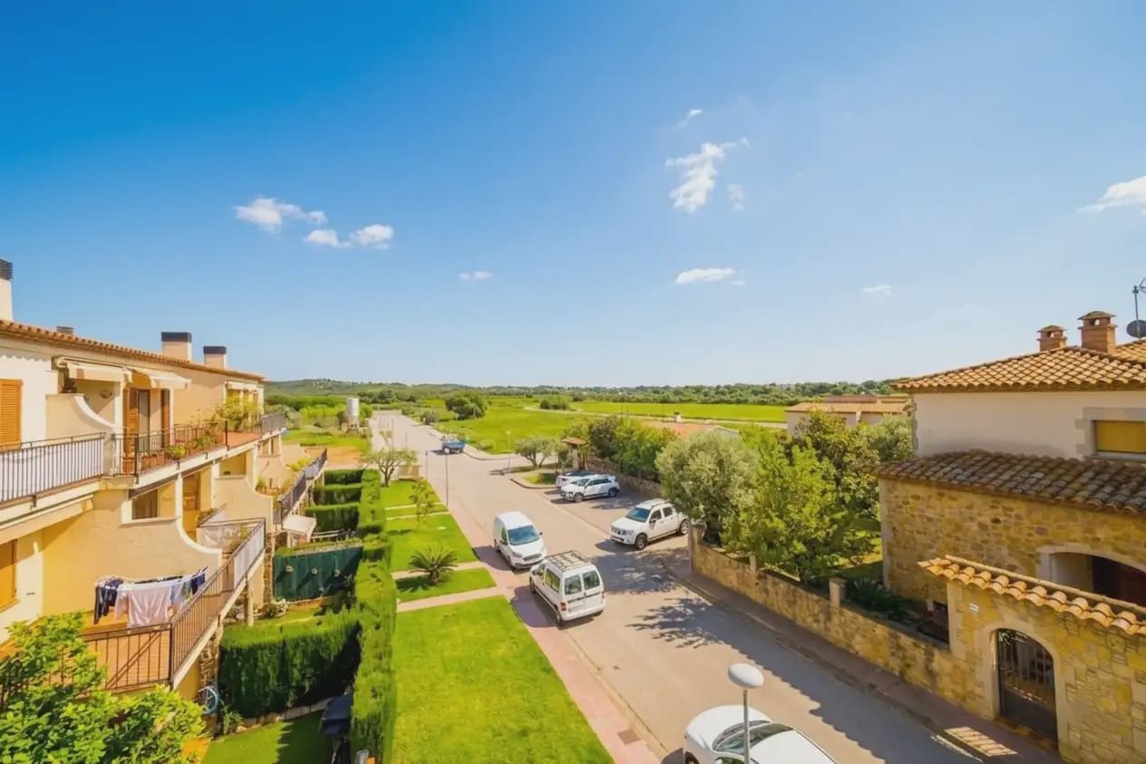 3 bedroom Apartment for sale in Calonge i Sant Antoni - € 275,000 (Ref: 9858913)