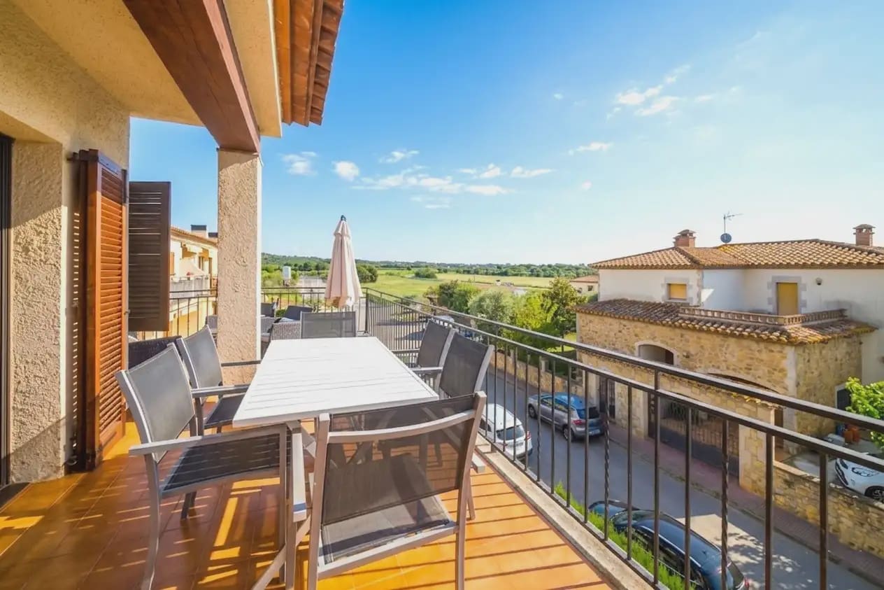 3 bedroom Apartment for sale in Calonge i Sant Antoni - € 275,000 (Ref: 9858913)