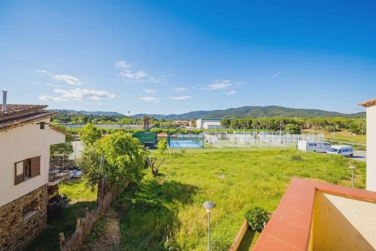 3 bedroom Apartment for sale in Calonge i Sant Antoni - € 275,000 (Ref: 9858913)