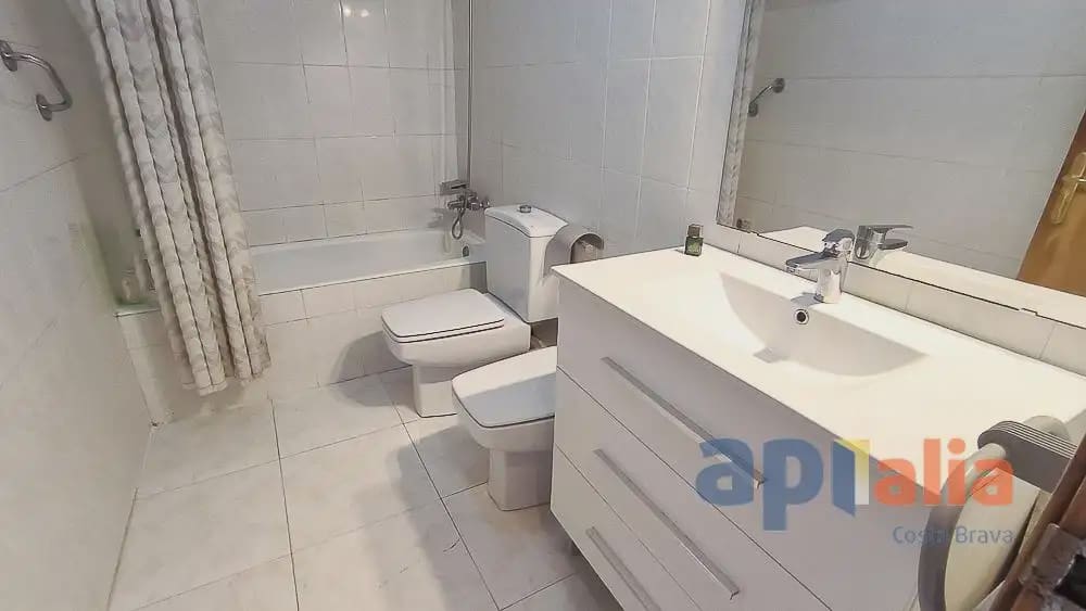 3 camera da letto Appartamento sulla Spiaggia in vendita in S'Agaro con garage - 495.000 € (Rif: 9873988)