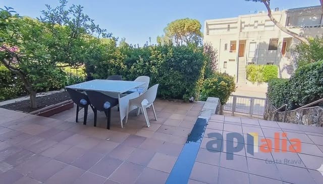 3 soveværelse Strandlejlighed til salg i S'Agaro, Castell-Platja d'Aro med garage - € 495.000 (Ref: 9873988)