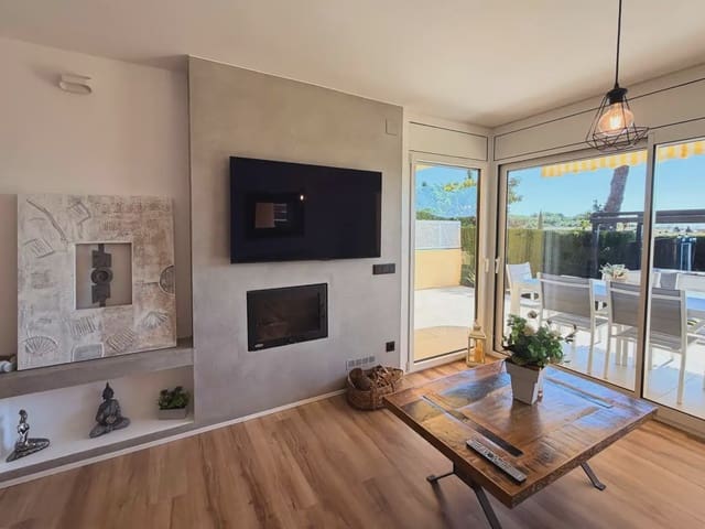 2 quarto Apartamento para venda em Sant Feliu de Guíxols com piscina - 425 000 € (Ref: 9876813)