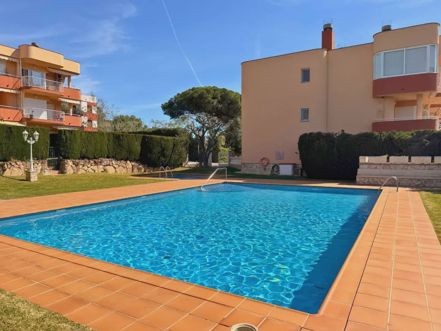 Apartamento de 2 habitaciones en Sant Feliu de Guíxols en venta con piscina - 425.000 € (Ref: 9876813)