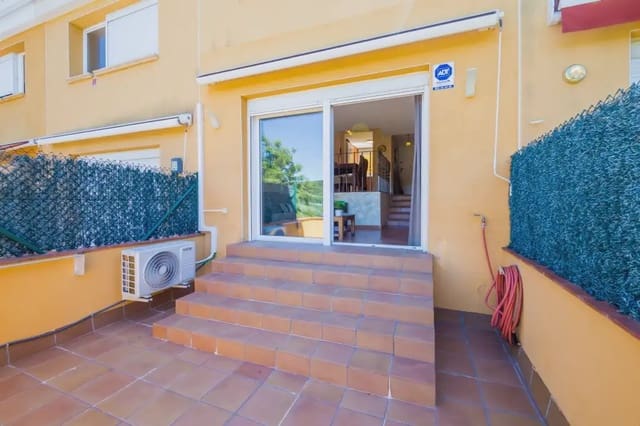 3 sypialnia Dom na sprzedaż w Castell d'Aro, Castell-Platja d'Aro z basenem garażem - 360 000 € (Ref: 9904697)