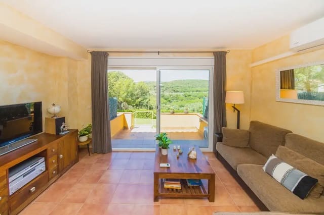 3 sypialnia Dom na sprzedaż w Castell d'Aro, Castell-Platja d'Aro z basenem garażem - 360 000 € (Ref: 9904697)