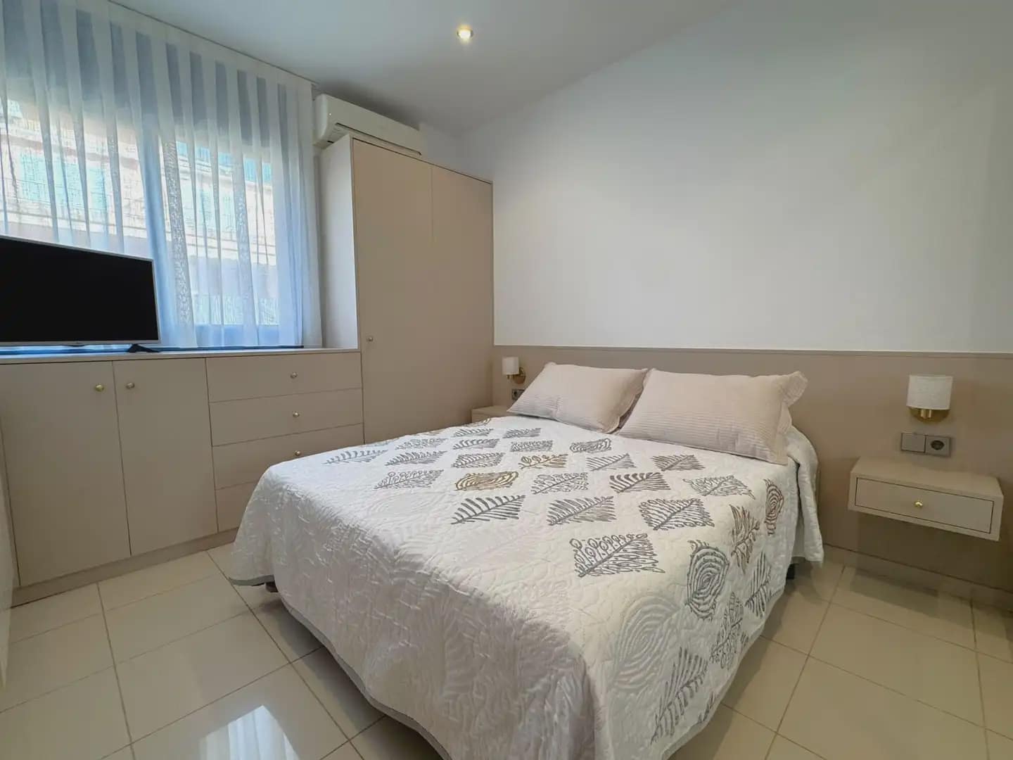 3 sypialnia Apartament na sprzedaż w Platja d'Aro z basenem garażem - 475 000 € (Ref: 9914565)