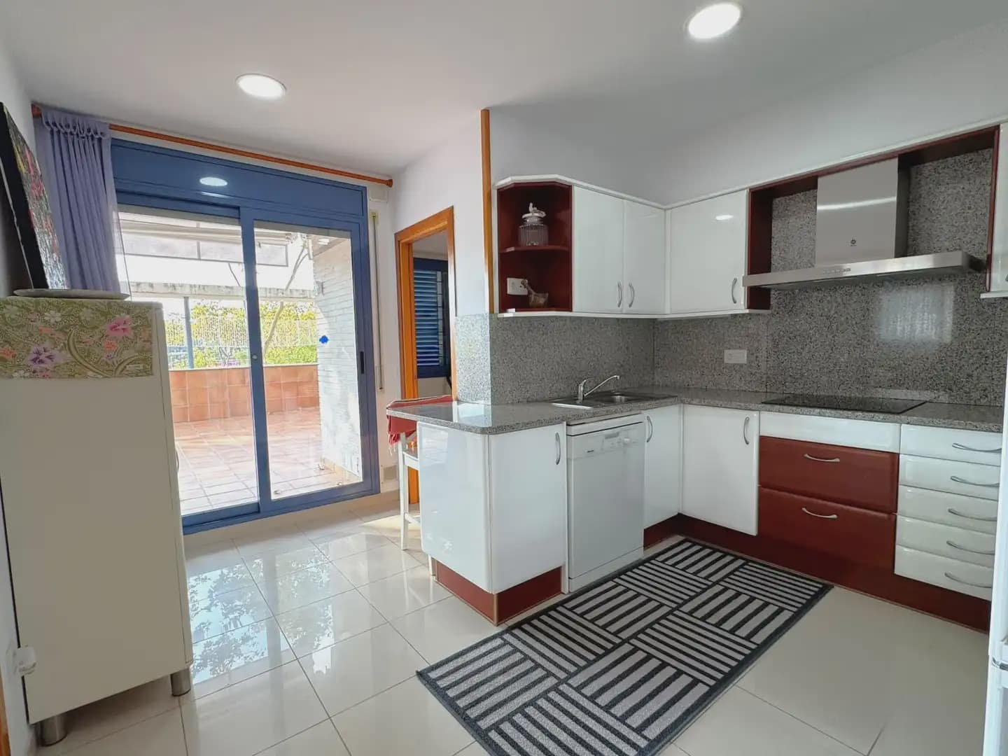 3 sypialnia Apartament na sprzedaż w Platja d'Aro z basenem garażem - 475 000 € (Ref: 9914565)