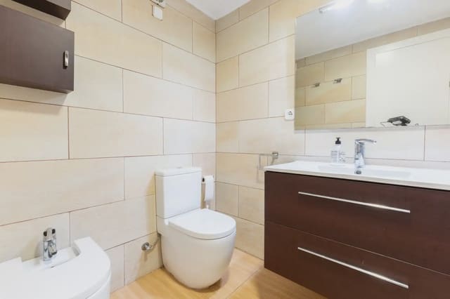 2 sovrum Lägenhet till salu i Platja d'Aro, Castell-Platja d'Aro - 240 000 € (Ref: 9916363)