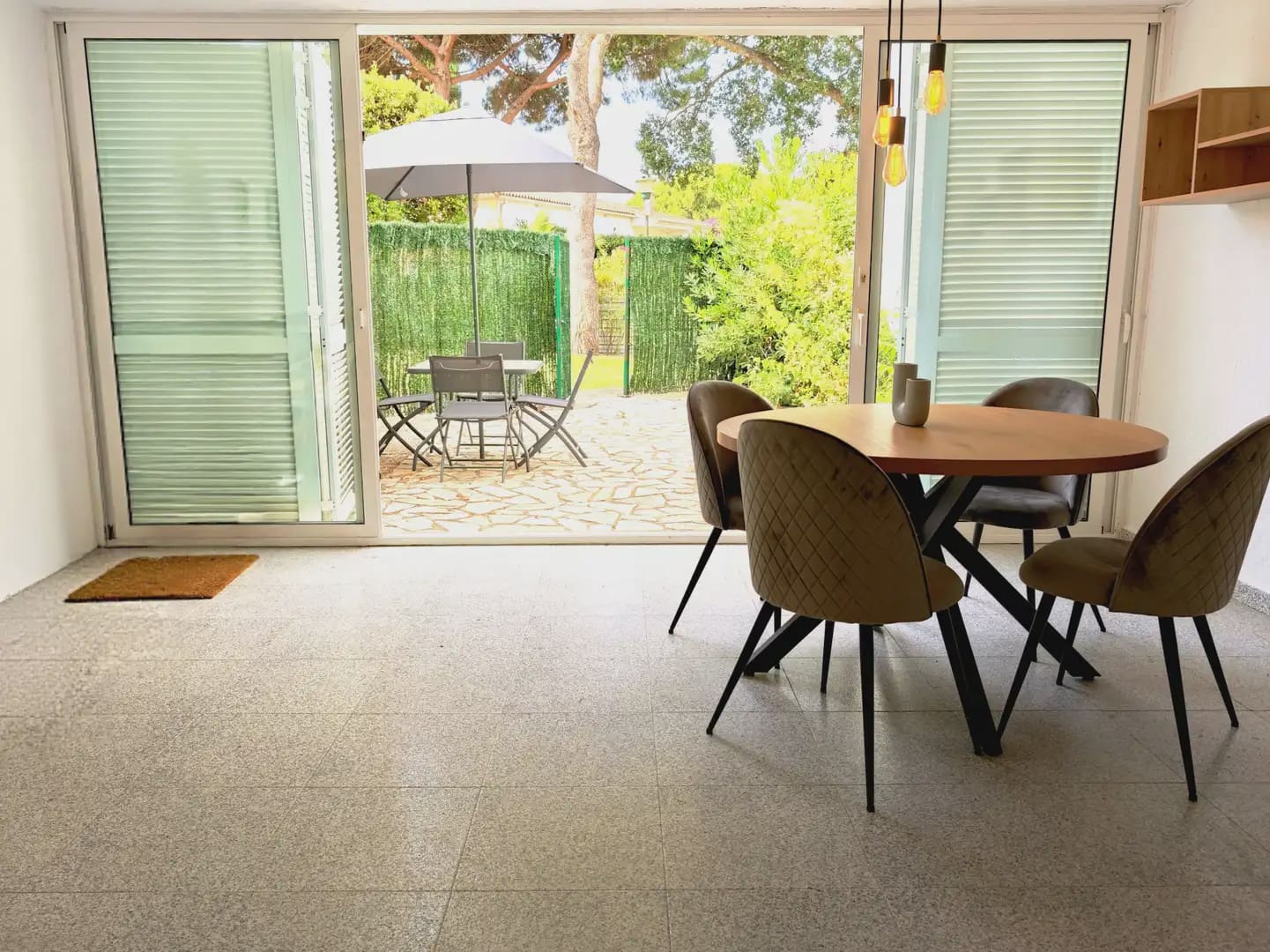 2 bedroom Apartment for sale in Castell-Platja d'Aro - € 300,000 (Ref: 9937424)