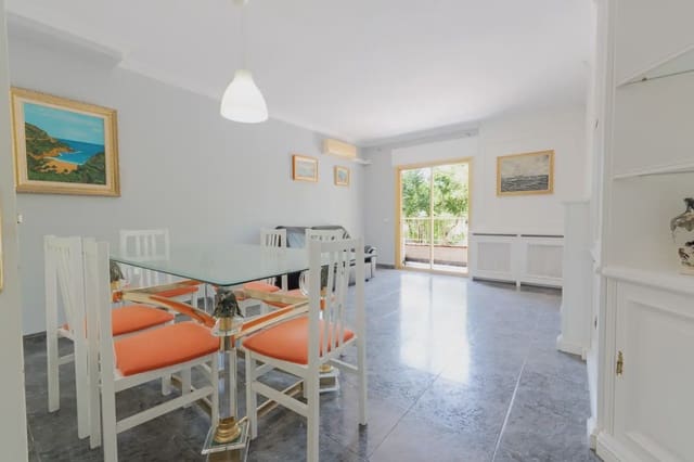 Apartamento de 3 habitaciones en Castell d'Aro, Castell-Platja d'Aro en venta con garaje - 340.000 € (Ref: 9943210)