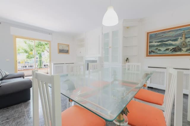 Apartamento de 3 habitaciones en Castell d'Aro, Castell-Platja d'Aro en venta con garaje - 340.000 € (Ref: 9943210)