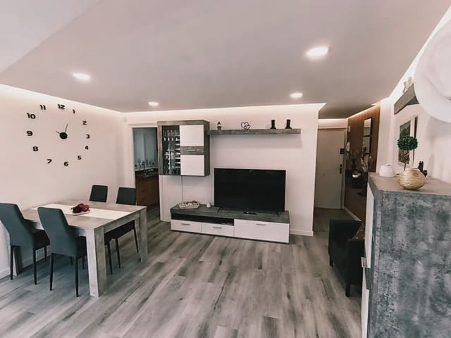 Studio à vendre à S'Agaro, Castell-Platja d'Aro - 218 000 € (Ref: 9943225)