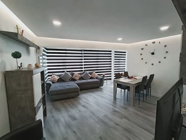 Studio à vendre à S'Agaro, Castell-Platja d'Aro - 218 000 € (Ref: 9943225)