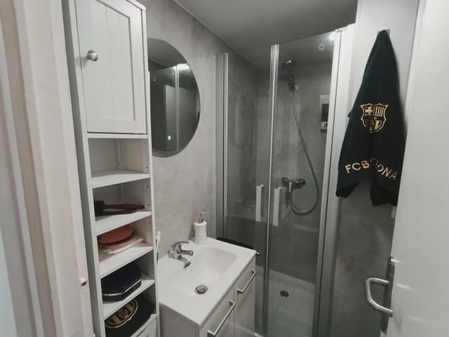 Studio à vendre à S'Agaro, Castell-Platja d'Aro - 218 000 € (Ref: 9943225)