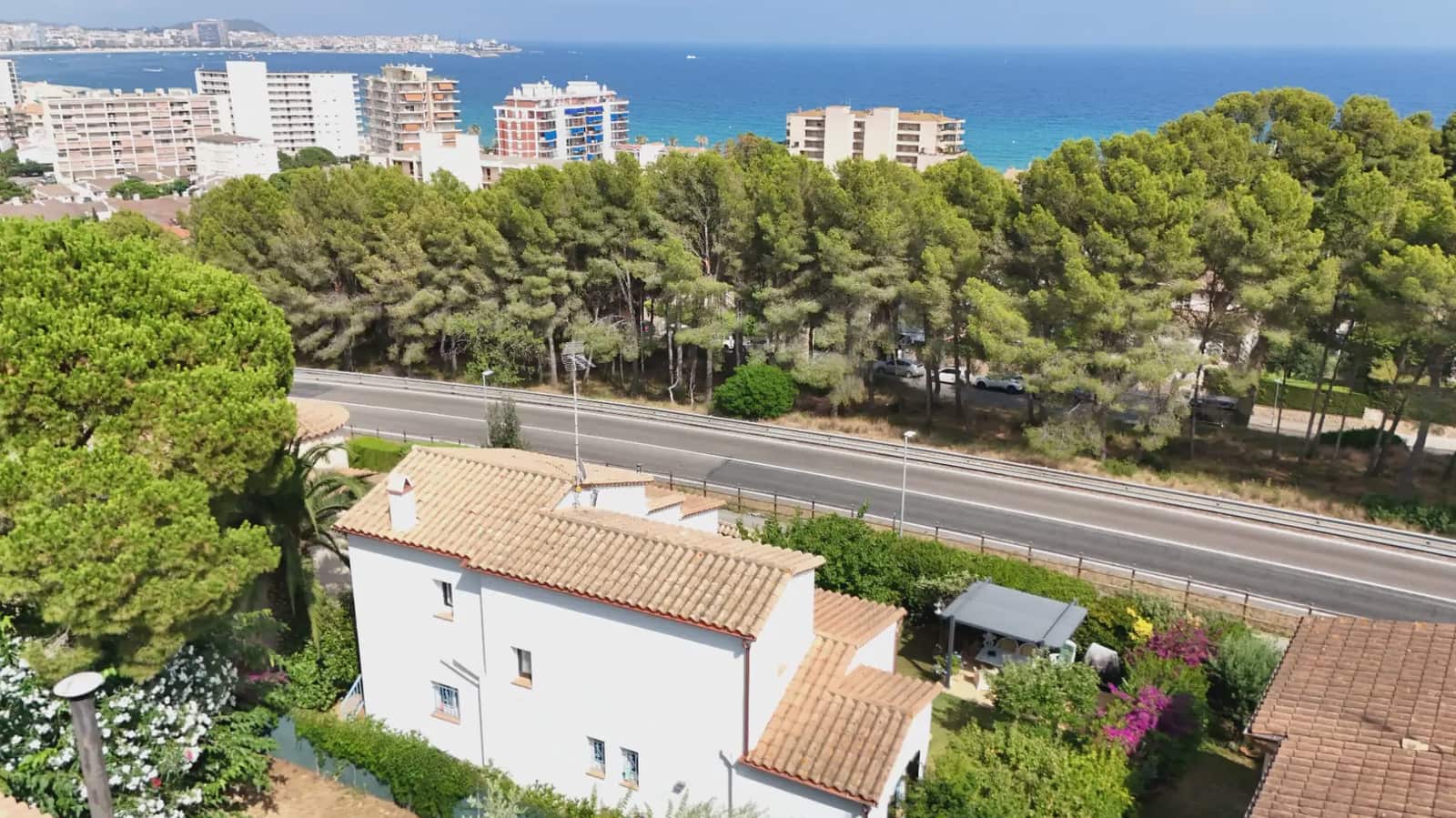 5 bedroom Villa for sale in Calonge i Sant Antoni with garage - € 680,000 (Ref: 9953355)