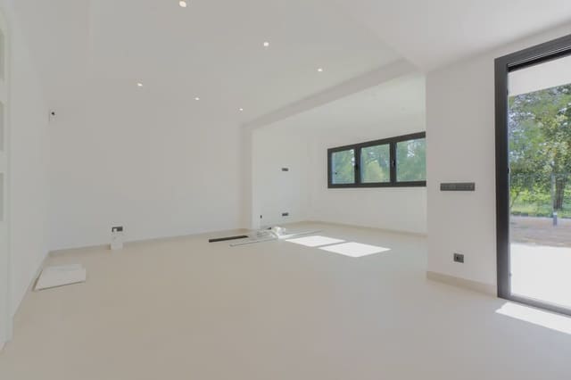 4 soverom Villa til salgs i Calonge i Sant Antoni med svømmebasseng garasje - € 830 000 (Ref: 9954576)