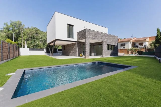 4 soverom Villa til salgs i Calonge i Sant Antoni med svømmebasseng garasje - € 830 000 (Ref: 9954576)