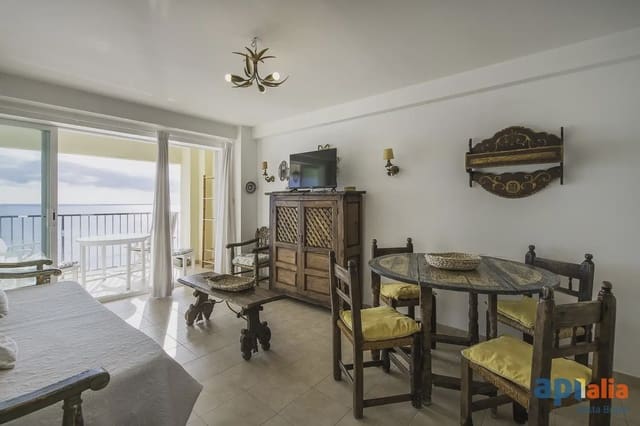 1 makuuhuone Ranta-asunto myytävänä paikassa Platja d'Aro, Castell-Platja d'Aro mukana 
autotalli - 250 000 € (Ref: 9964415)