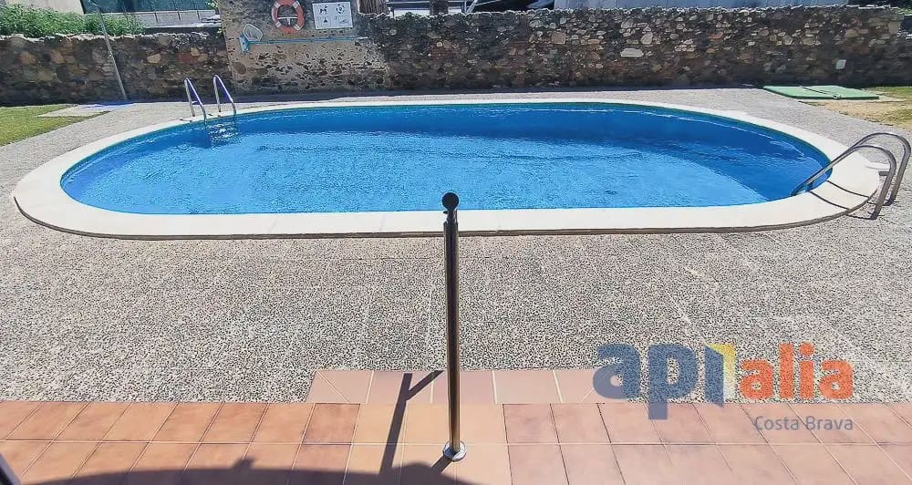 Apartamento de 2 habitaciones en Calonge i Sant Antoni en venta - 240.000 € (Ref: 9966948)