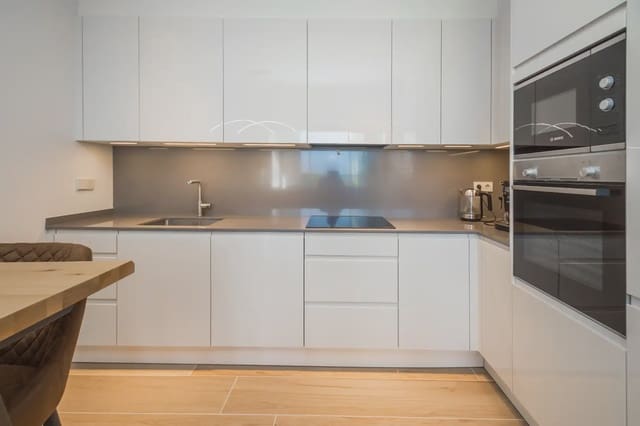 4 slaapkamer Strandappartement te koop in Platja d'Aro, Castell-Platja d'Aro met zwembad garage - € 1.380.000 (Ref: 9966949)