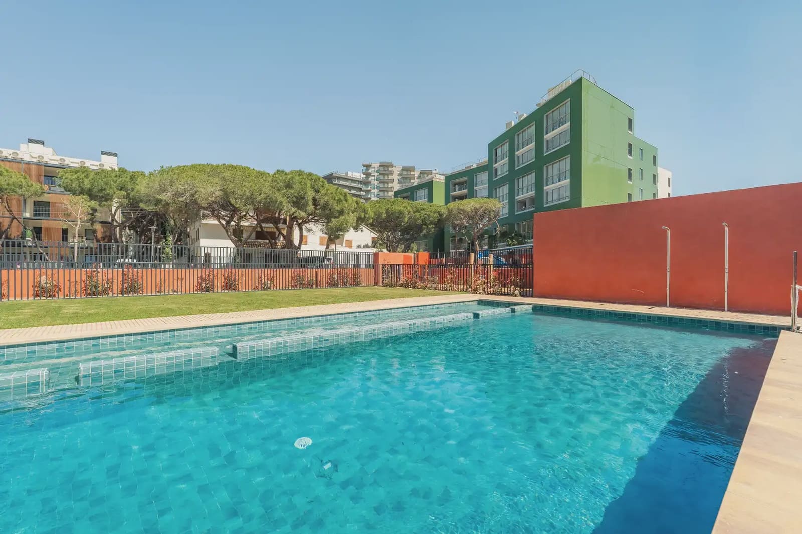 4 slaapkamer Strandappartement te koop in Platja d'Aro met zwembad garage - € 1.380.000 (Ref: 9966949)