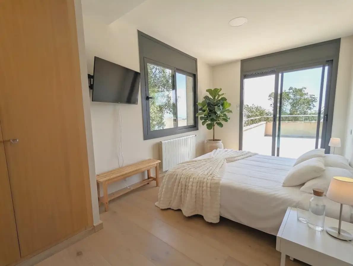 5 soverom Villa til salgs i S'Agaro med svømmebasseng garasje - € 1 350 000 (Ref: 9985883)